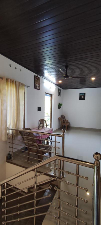 Soly'S Villa Homestay Munnar Extérieur photo